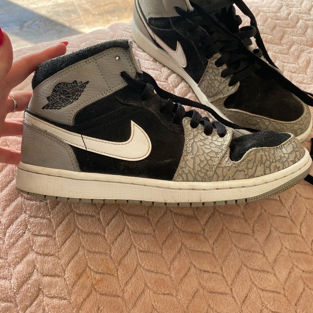 Air Jordan 1 Mid